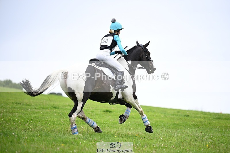 240803-121957-03137 - 068-Kelly_Knockaert-PIPER_II