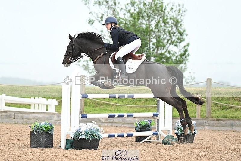 250607-130652-01154 - Cls 13 Pony Foxhunter and 1.10m