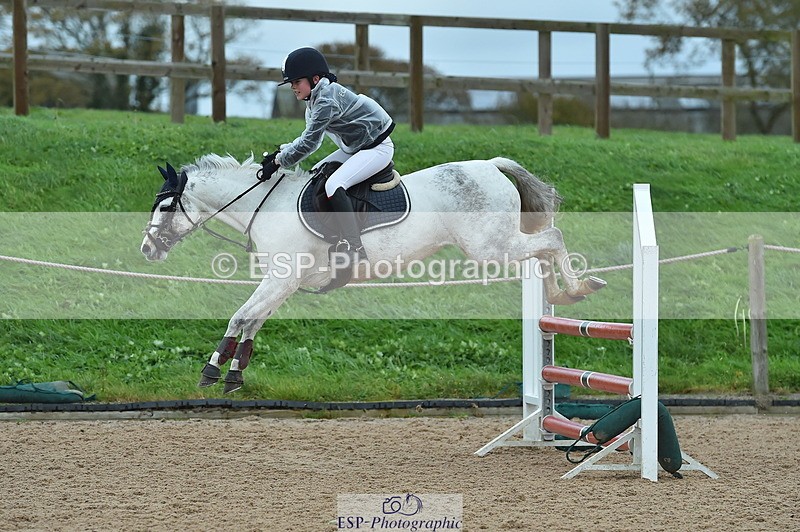 231119A-132912-05986 - Sun Cls 26 Springboard 128cm & 138cm