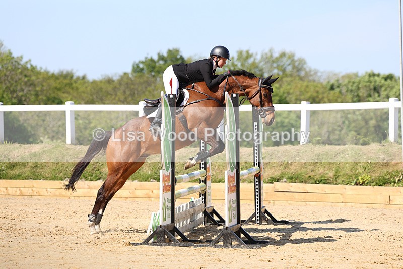 3E7A5291 - Class 4: Senior BN/90cm open