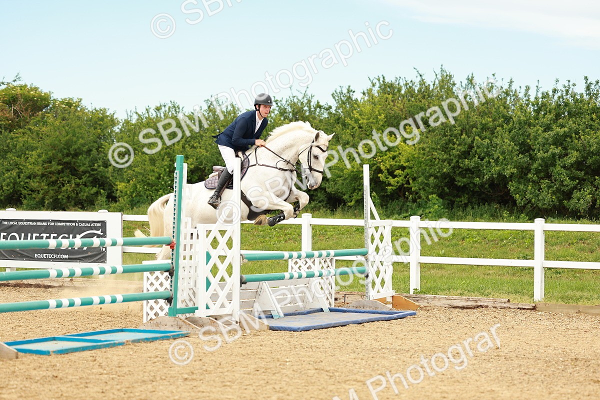 SBM_002089 - Class 4 - Senior Newcomers - 1.10m