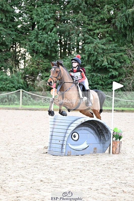 241117-130040-04022 - Cls 3 90-95cm 13.00 to 14.00