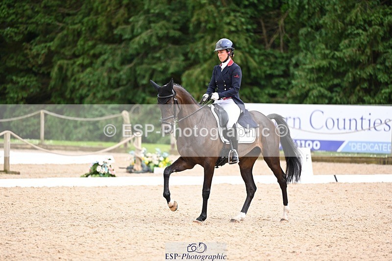 240524-155901-10658 - 540-OPPOSITION_HERALDIK_GIRL-Kirsty_Chabert