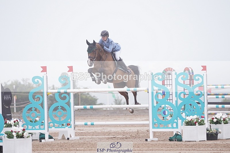 240720A-103246-14096 - Cls 3, 3 Star Small Tour 1.40m