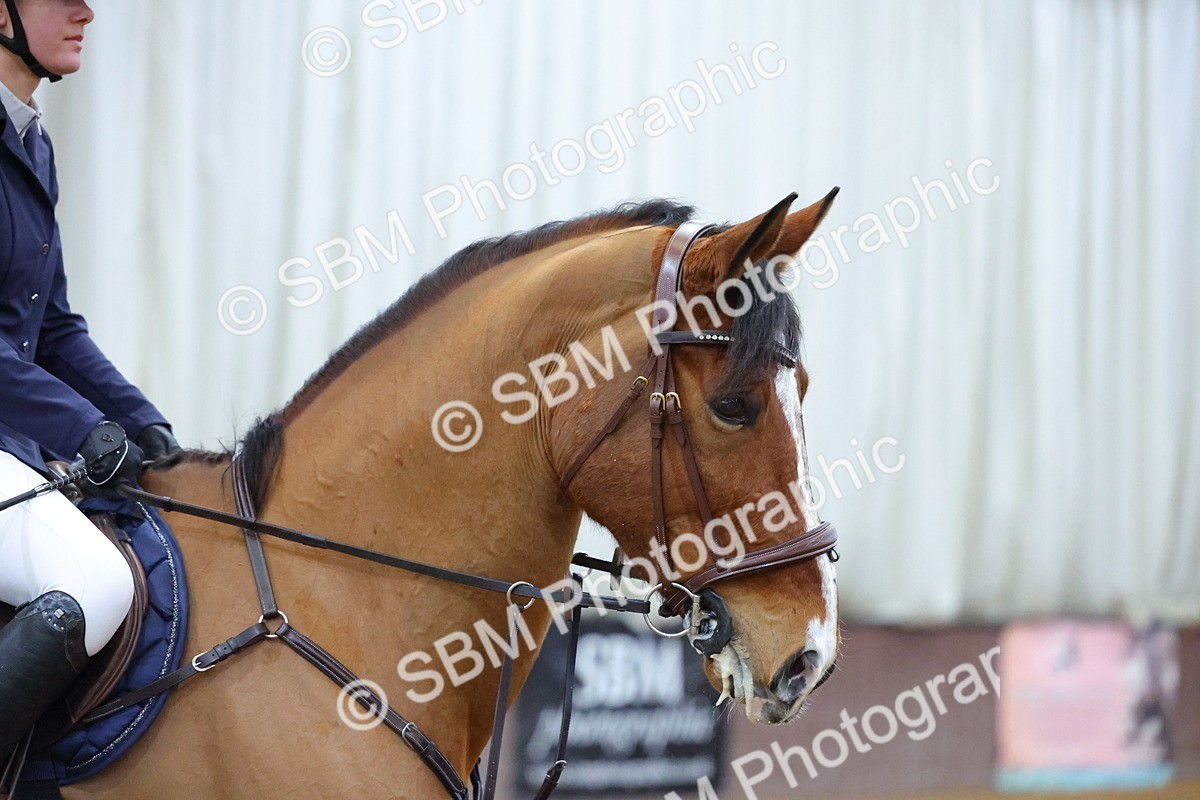 1I0A4769 - Class 9 - Senior Newcomers/ 1.10m Open