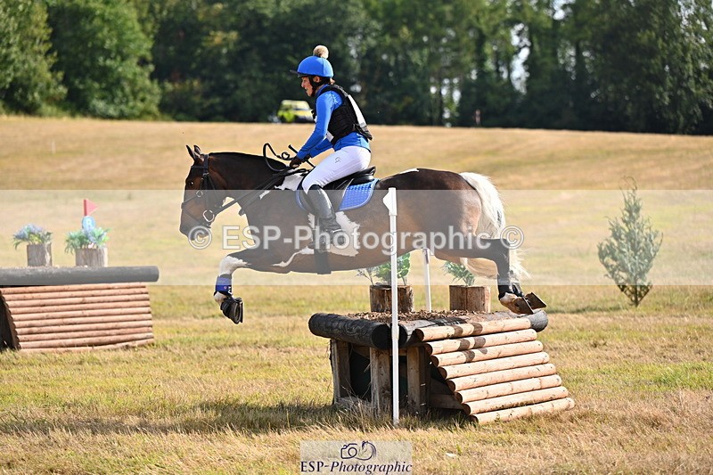 250803A-170528-17959 - S-854-Clare.Chapman-JUMPIN.JACK.FLASH