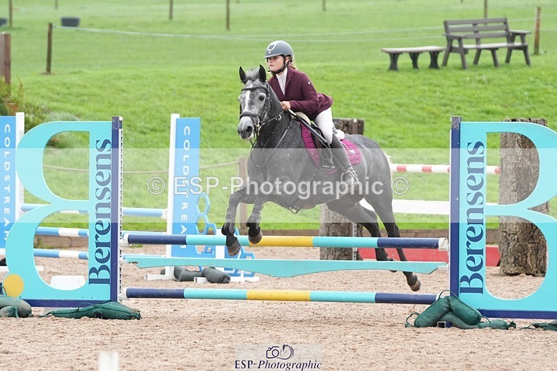 250920-153717-01479 - Cls 21 Pony Intro 80cm Derby