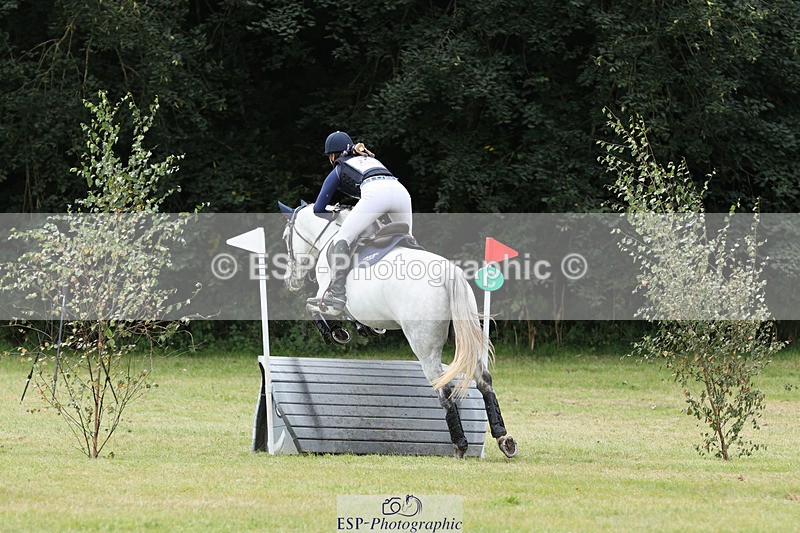 240825X-120109-32404 - 70cm XC 11.00 to 12.00