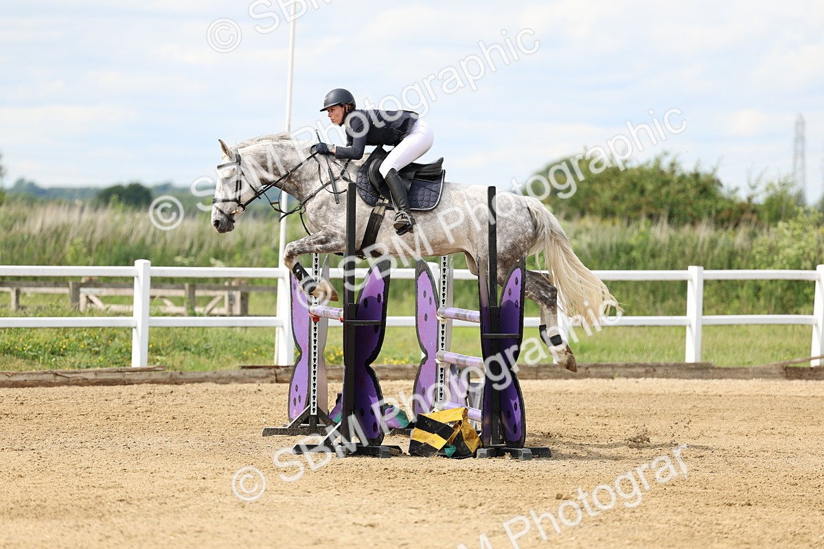 SBM_006048 - Class 19 - Senior Newcomers - 1.10m