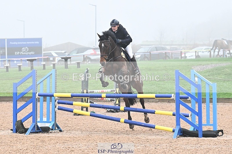 251115-124425-00730 - Cls 28+29 Club and Schools 1m