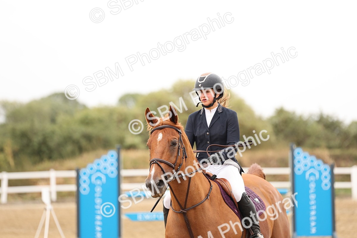 SBM_024013 - Class 6 - Senior Newcomers 1.10m