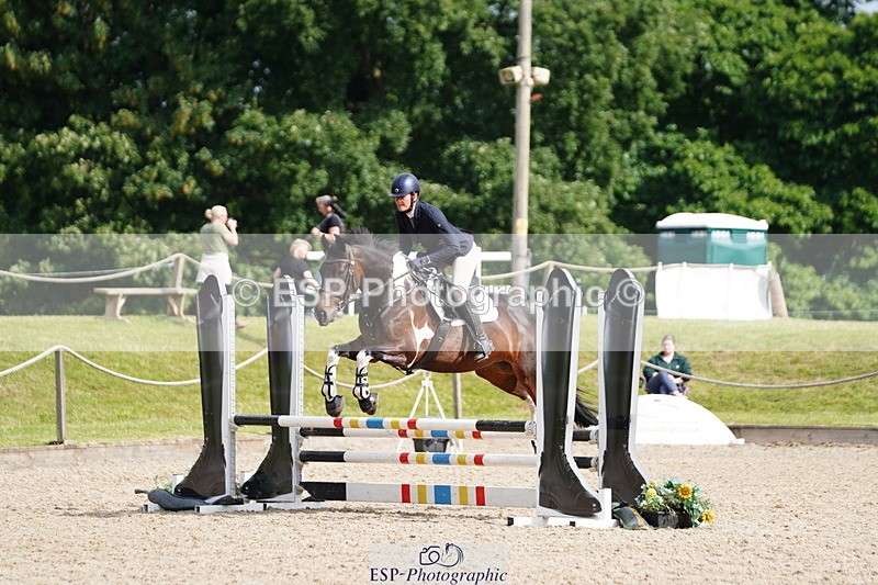 250613A-091912-01052 - Cls 9 85cm Amateur Quali