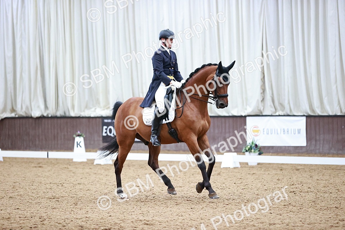 SBM_016715 - Class 5 - FEI INT II - 17.24-18.20