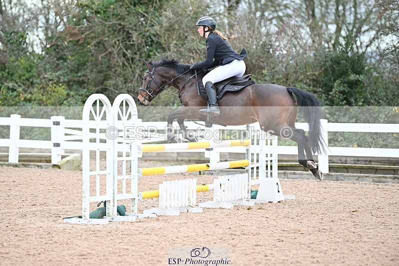 231119A-115348-05531 - Sun Cls 5 Newcomers & 1m Open