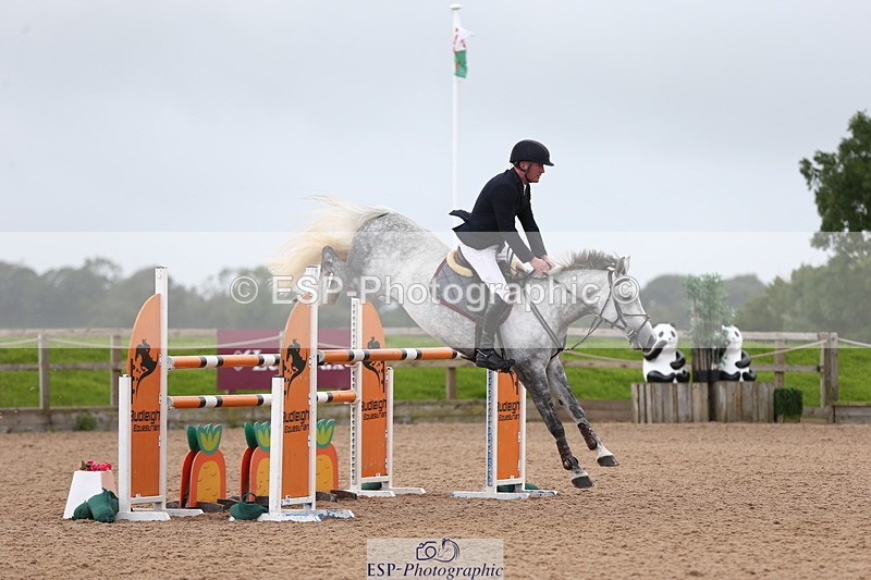 230812A-121156-08722 - Cls 32 Foxhunter