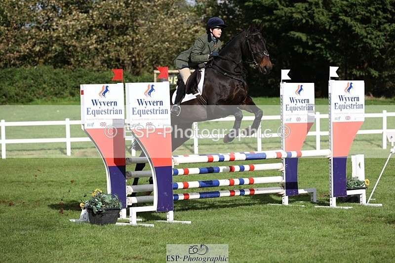 231022-140621-28051 - 472-SIR.LARRY.II-Alice.Wharton-TrotUp+SJ