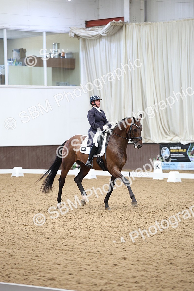 SBM_004542 - Class 9 - FEI Inter 1 Gold - 15.55-16.43