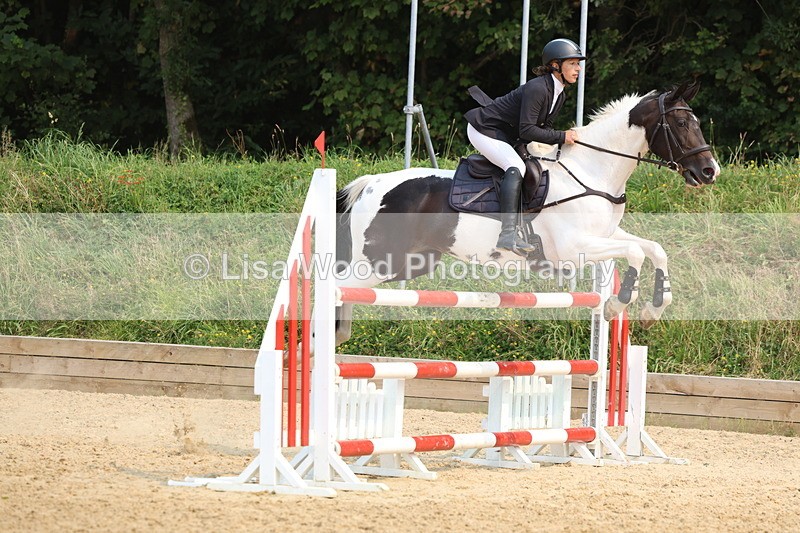 3E7A2496 - Class 8: Senior Newcomers/1.10m open