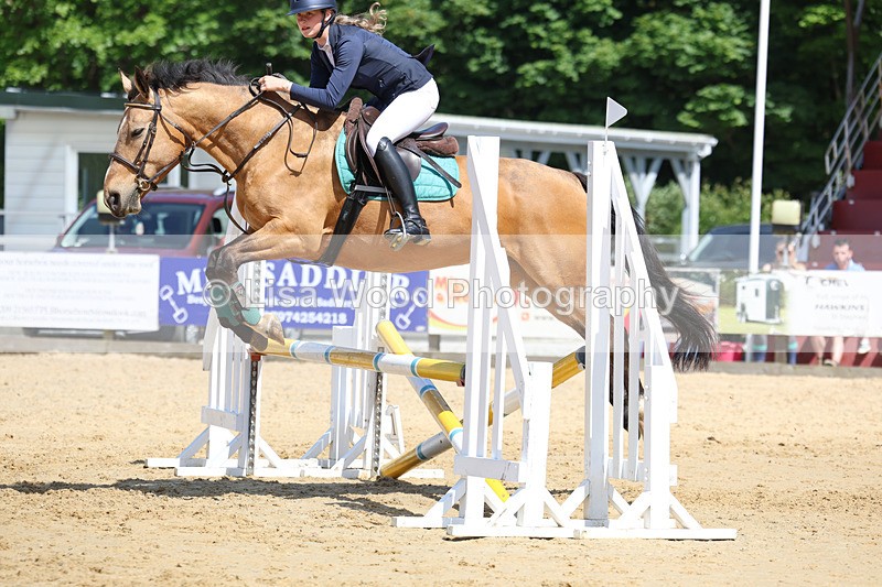 3E7A9557 - Class 8: Senior 80cm