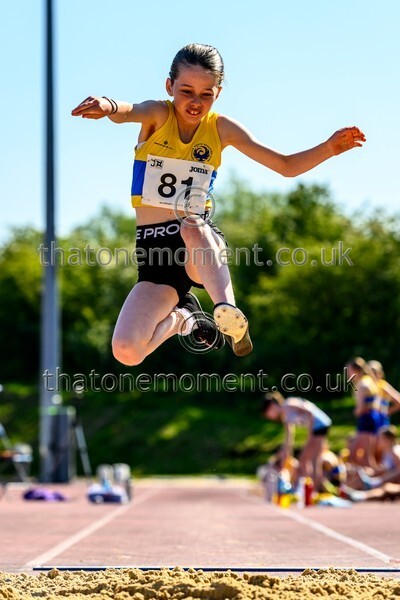 West25Sat-919107 - Field Female