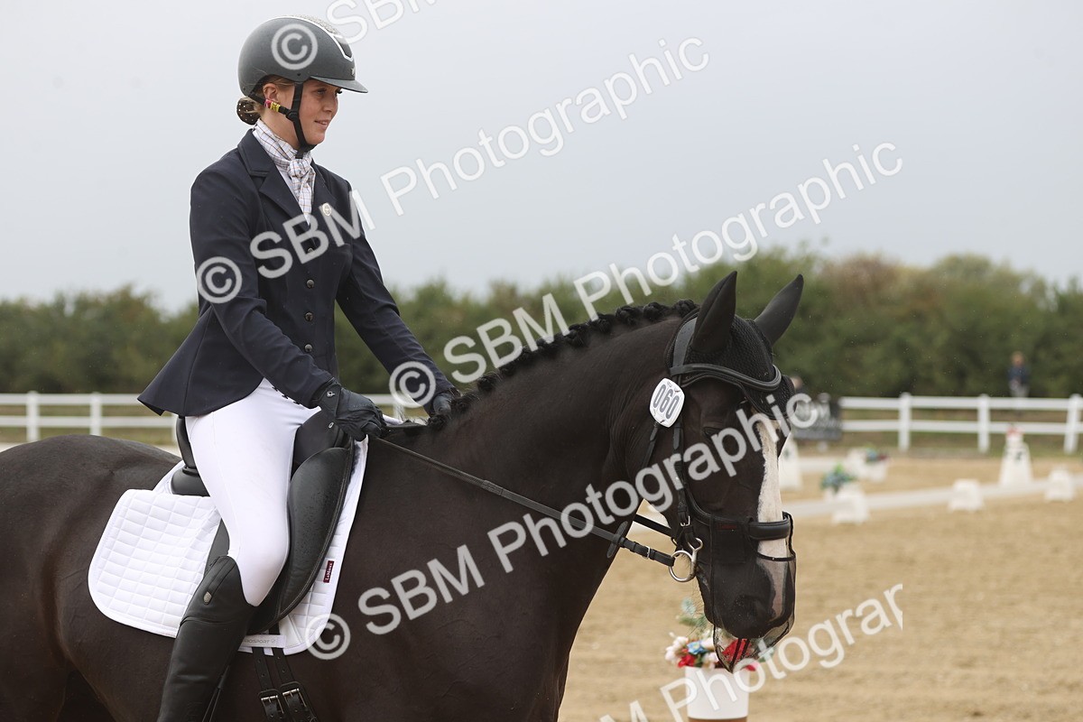 SBM_004370 - Class 9 - Novice 3 Champs