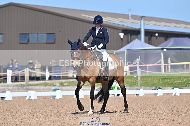 250405-110118-10089 - 115-Isla.Sully-Vagabond.De.Massa