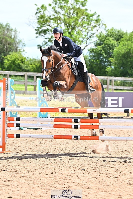 240608A-130815-02482 - Cls 4 Snr Newcomers and 1.10m Open