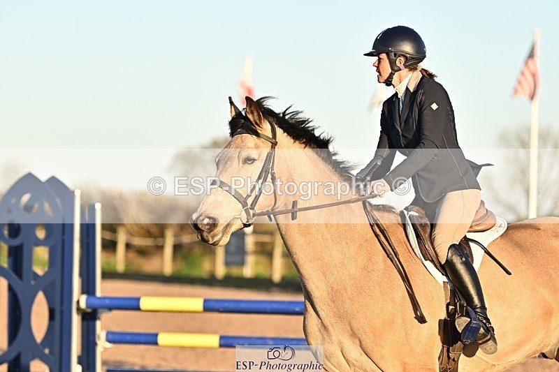 250401-185813-00852 - 90cm Classes