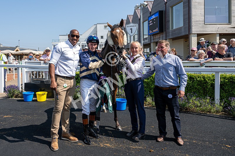 150726-Race 3-Lady Dublin-3901 - Race 3 15.10pm racingtv.com/freetrial Nursery Handicap