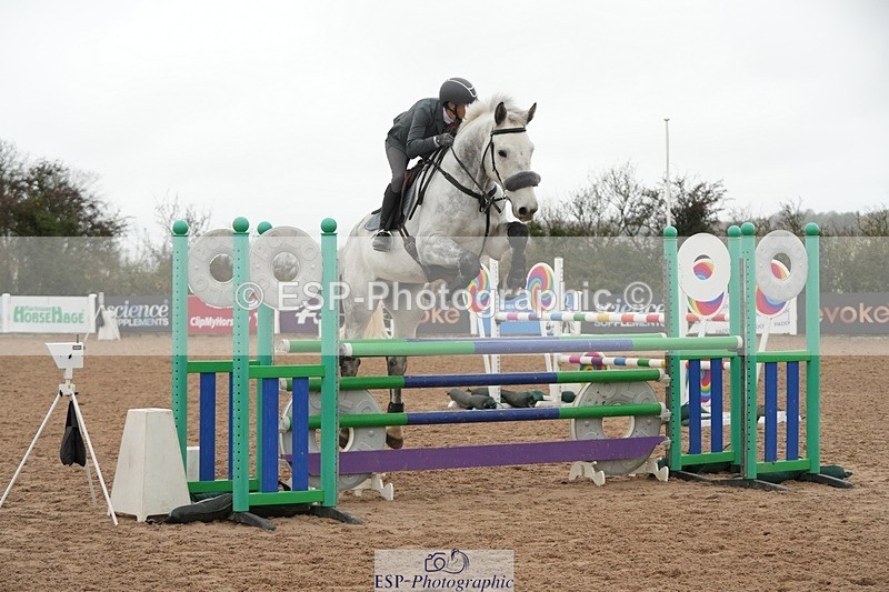 251109-113946-03598 - Cls 20 Newcomers and 1.10m Open