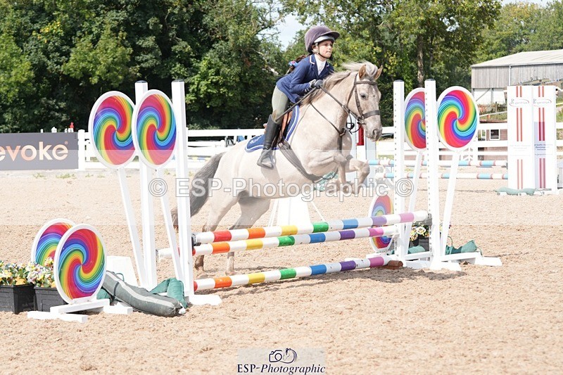 250805-151544-00079 - Clear Round and 60cm