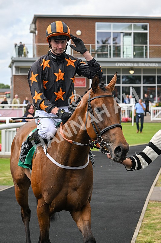 090824-Race 3-South Parade-4537 - Race 3