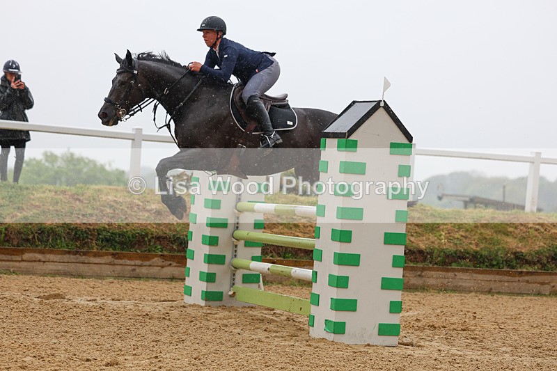 3E7A7242 - Class 7: Senior Newcomers/1.10m open