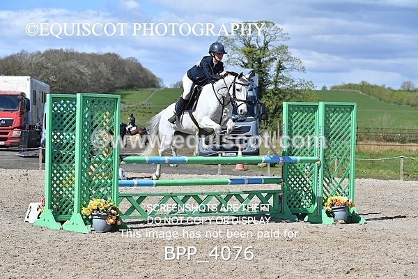 BPP_4076 - CLASS 6 FRI Senior Newcomers/ 1.10m Open