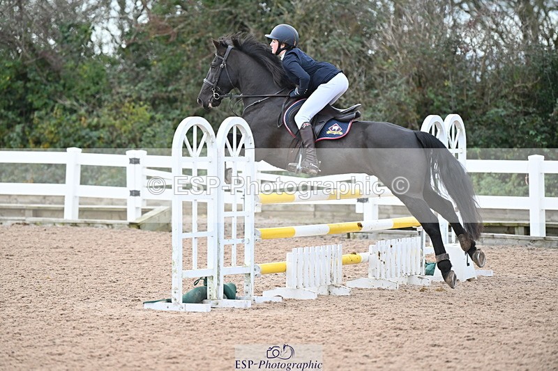 231119A-114637-05505 - Sun Cls 5 Newcomers & 1m Open