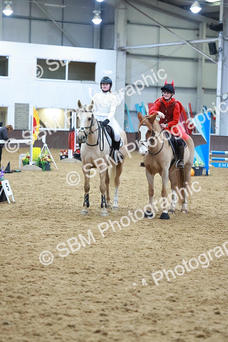 SBM_003649 - Class 4 - Pairs