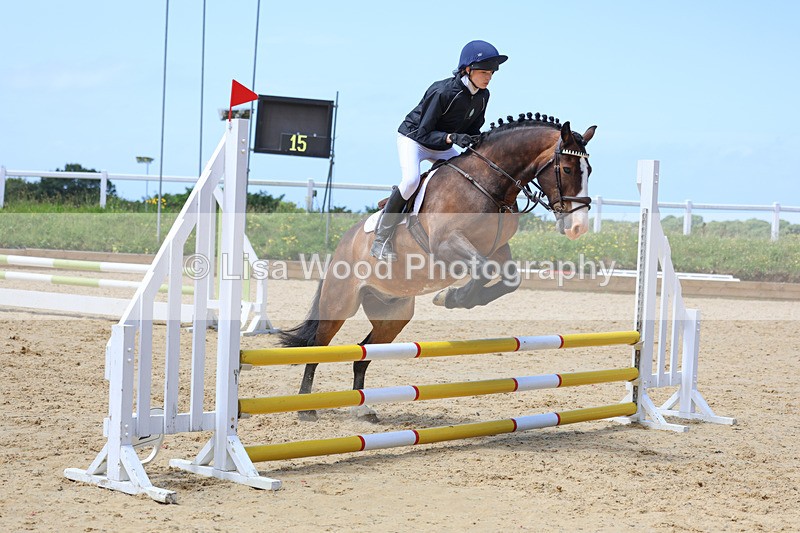 3E7A2312 - Class 4: 70 -75cm Part A