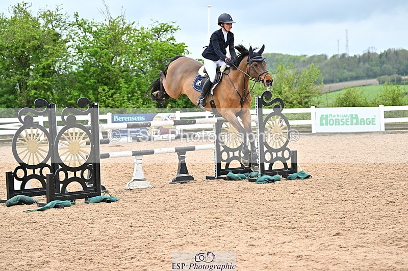 240501A-135822-00915 - Cls 8 Snr Foxhunter and 1.20m Open