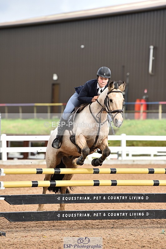 231029A-111940-03027 - Pony Newcomers & 1m Open