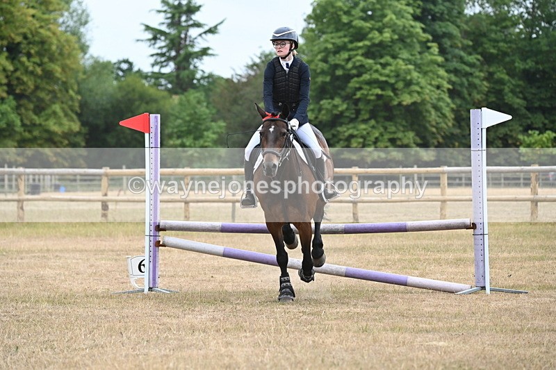 WJ6_0552 - Class 14 Intermediate Jumping 75cm