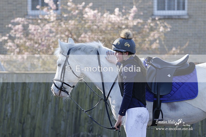 _EST0111 - Bourne Valley Riding Club Winter Showjumping 27/03/22