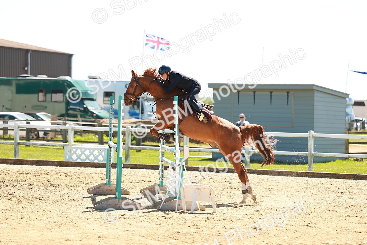 SBM_001275 - Class 4 - Senior Newcomers 1.10m