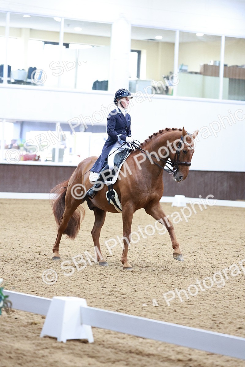 SBM_020863 - Class 13 - FEI INT I - 16.26-17.14