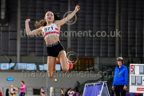 SeniorInd25-918904 - Field Female