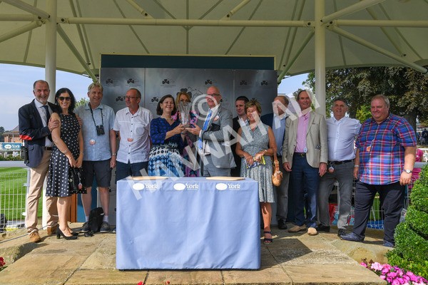 100923-Race 1-The Coffee Pod-0244 - Race 1 1.40pm Ire Incentive, It Pays To Buy Irish EBF Novice Stakes