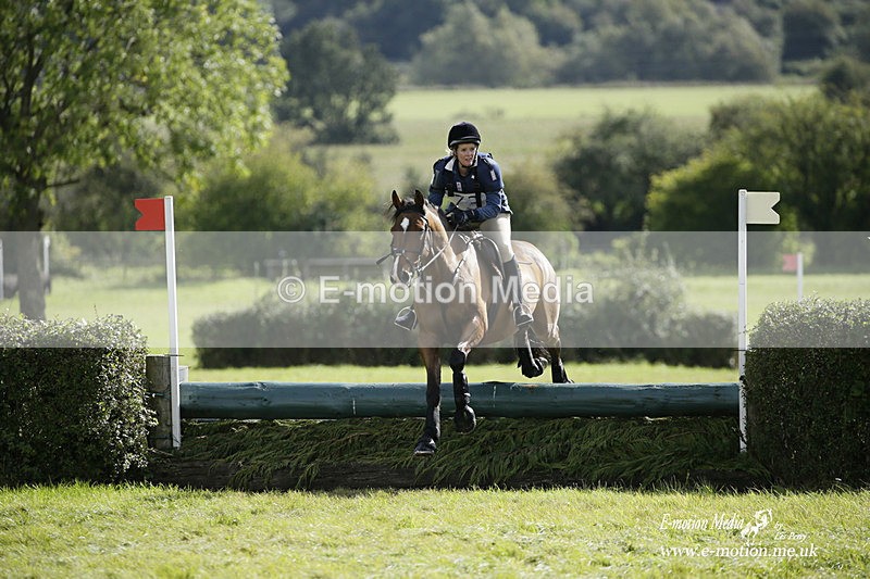  WWHT 031021 3072 - Intermediate (0.90m)  03/10/21