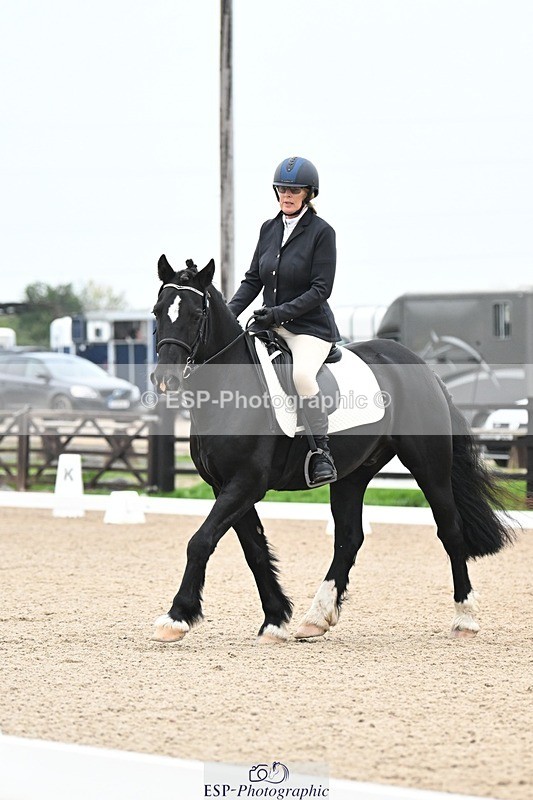 241103-094902-00213 - Intro 3 - 9.40 to 10.40