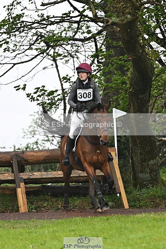 250418-155014-06898 - 308-Hannah.Hobhouse-CHEVALIAN.DUCATI