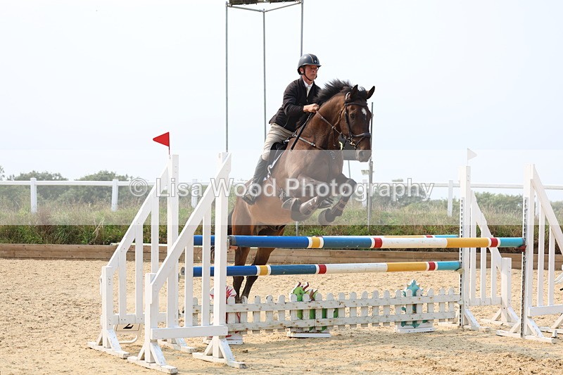 3E7A2626 - Class 9: Senior 1.15m Open