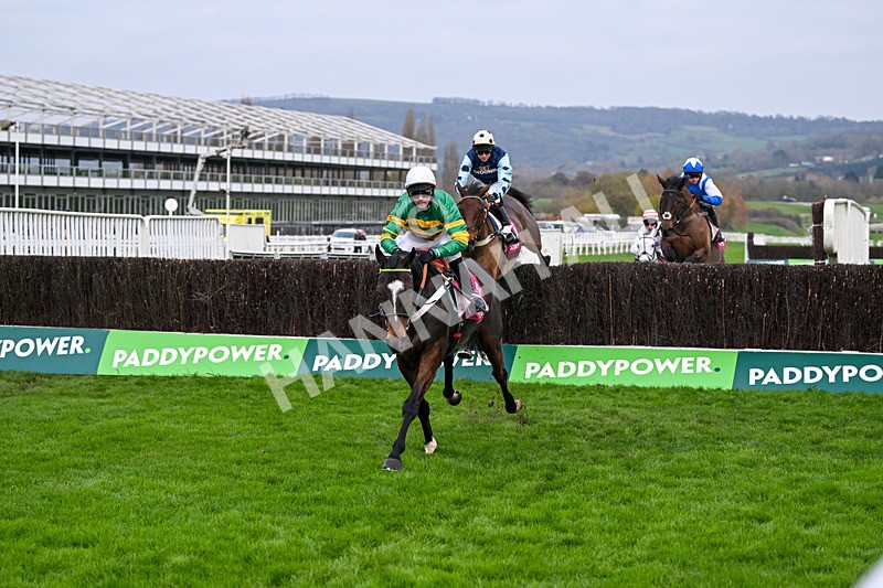 151124-Race 3-Jonbon-7704 - Race 3